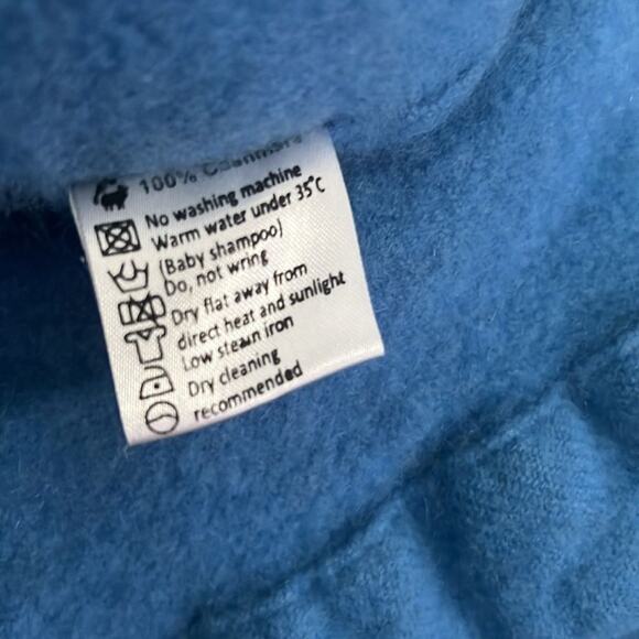 CASHMERE BOUTIQUE 100% CASHMERE ROBE SIZE S/M - Picture 7 of 7